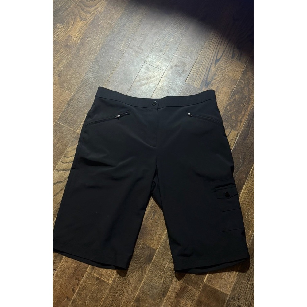 Women's Zenergy Golf Chico's Casual Shorts Pockets Size 1.5 (M 12) BLK Bermuda